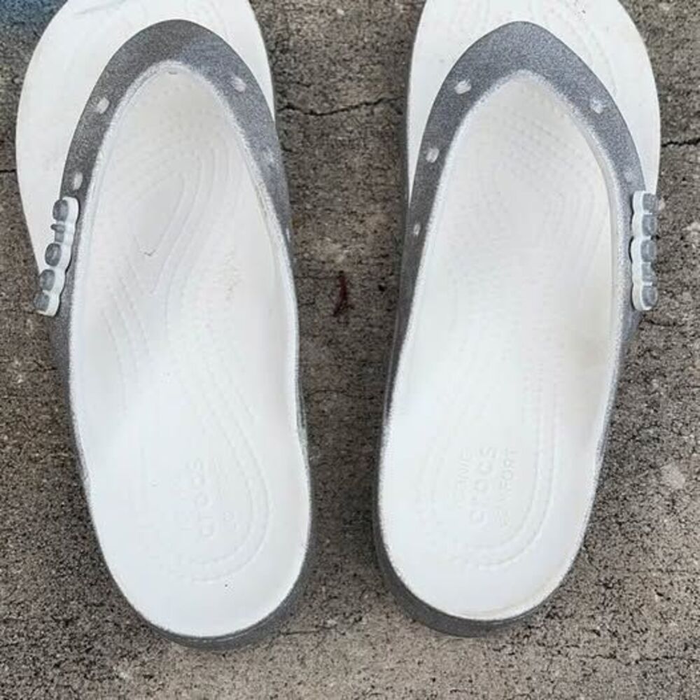 Crocs Flip Flops W 9